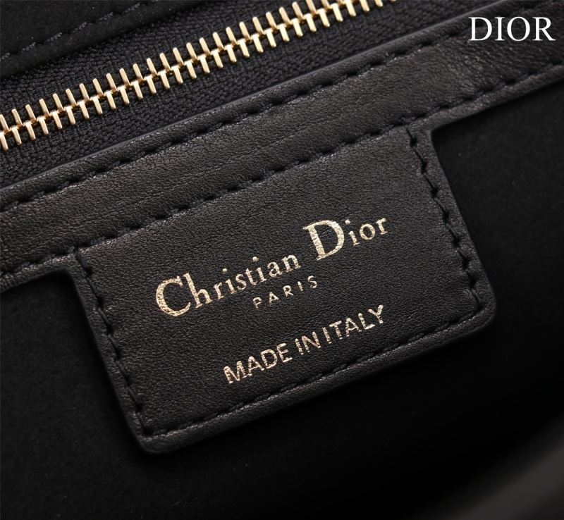 Christian Dior Montaigne Bags